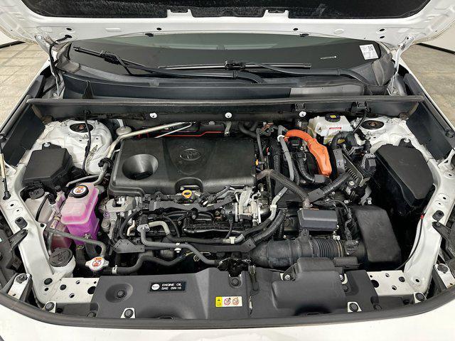 Photo of 2020 Blizzard Pearl Toyota RAV4 Hybrid