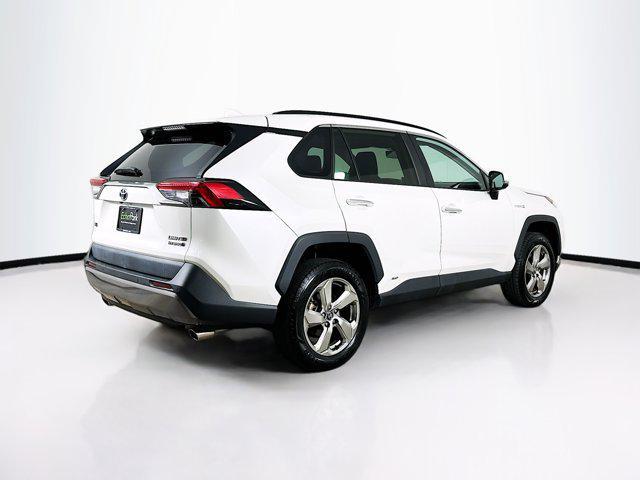 Photo of 2020 Blizzard Pearl Toyota RAV4 Hybrid