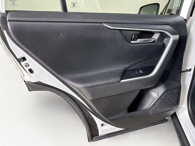 Photo of 2020 Blizzard Pearl Toyota RAV4 Hybrid