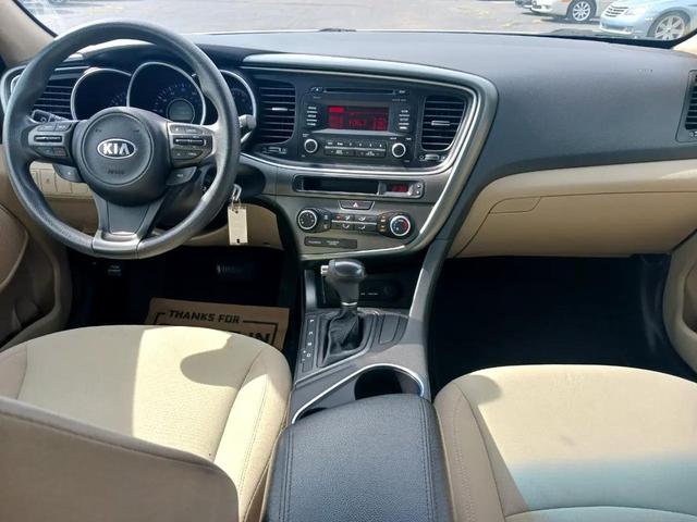 Photo of 2015 SILVER Kia Optima