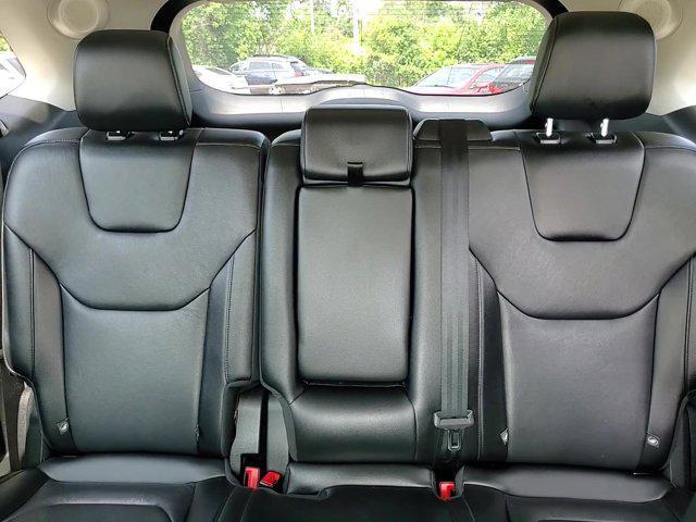 Photo of 2022 ATLAS BLUE Ford Edge