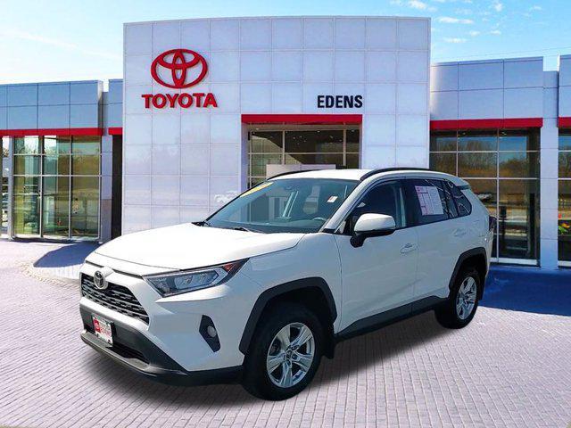 Photo of 2020 Super White Toyota RAV4