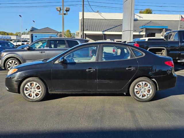 Photo of 2009 Obsidian Black Hyundai ELANTRA