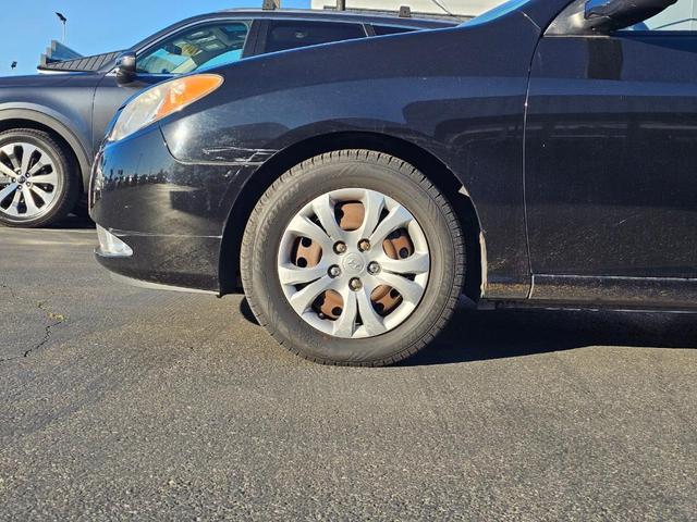 Photo of 2009 Obsidian Black Hyundai ELANTRA