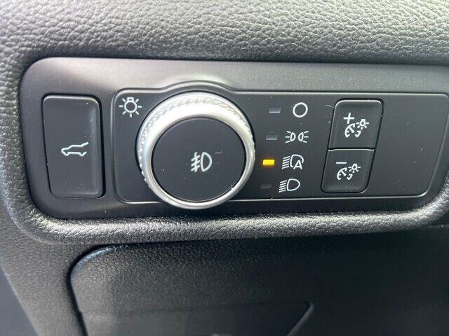 Photo of 2020 Oxford White Ford Explorer