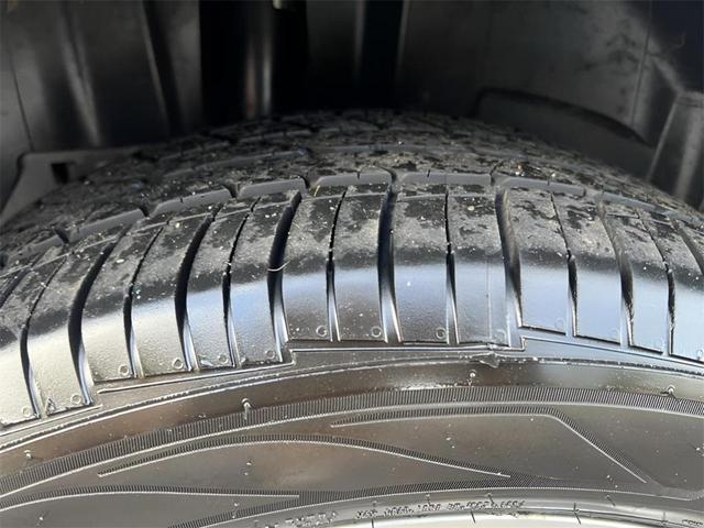 Photo of 2018 Magnetic Metallic Ford Explorer