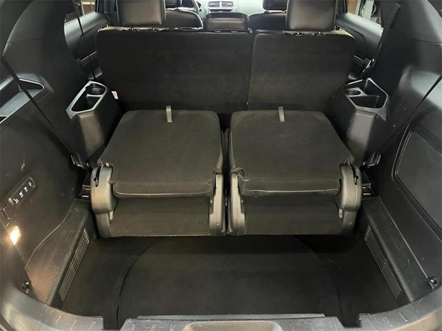 Photo of 2018 Magnetic Metallic Ford Explorer