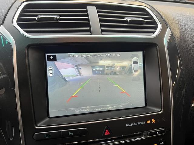 Photo of 2018 Magnetic Metallic Ford Explorer