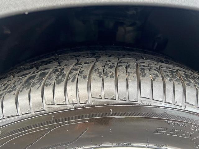 Photo of 2018 Magnetic Metallic Ford Explorer
