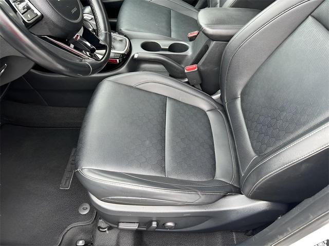 Photo of 2022 Snow White Pearl Kia Seltos