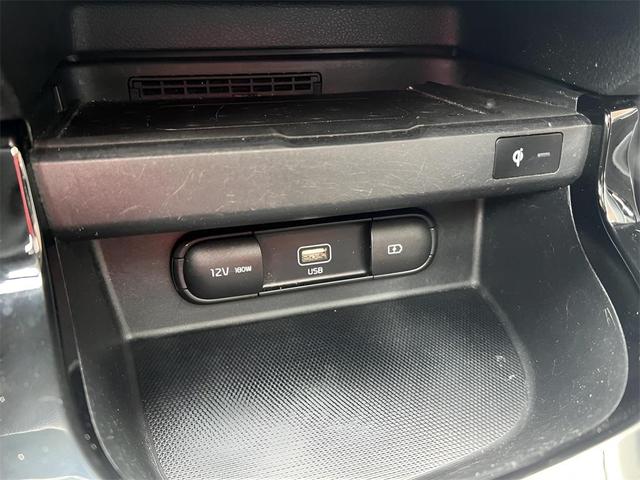 Photo of 2022 Snow White Pearl Kia Seltos