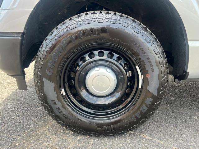 Photo of 2024 Silver Metallic Ford F-150