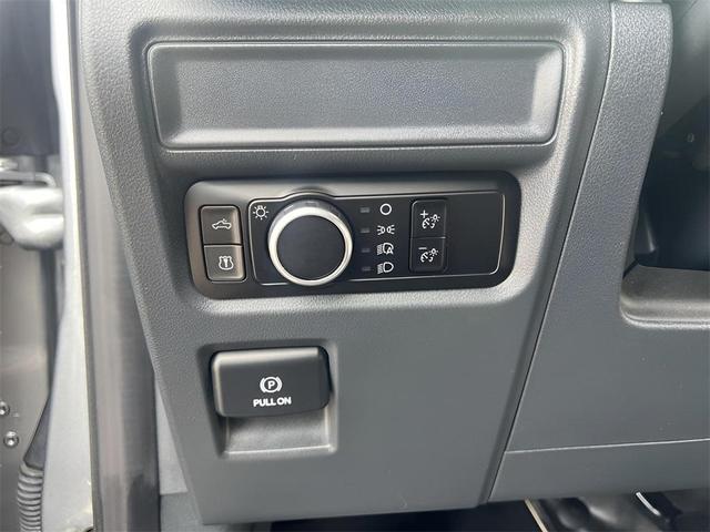 Photo of 2024 Silver Metallic Ford F-150