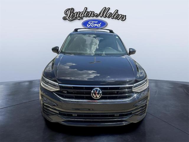 Photo of 2023 Deep Black Pearl Effect Volkswagen Tiguan