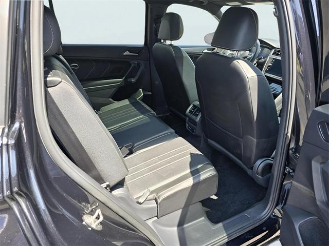 Photo of 2023 Deep Black Pearl Effect Volkswagen Tiguan