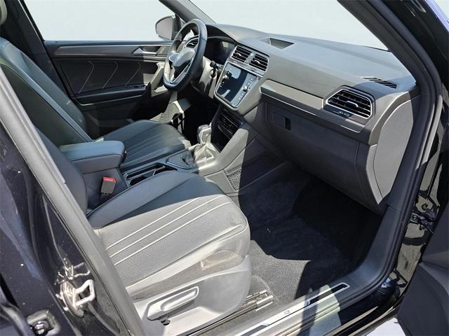 Photo of 2023 Deep Black Pearl Effect Volkswagen Tiguan