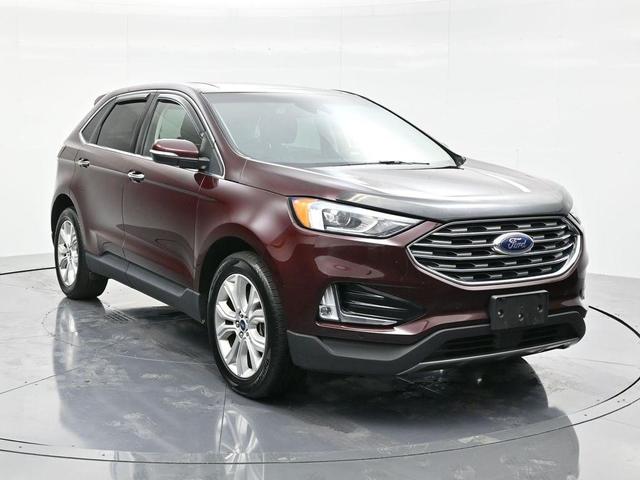 Photo of 2020 Burgundy Ford Edge