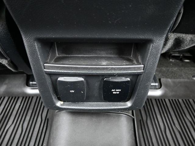 Photo of 2020 Burgundy Ford Edge