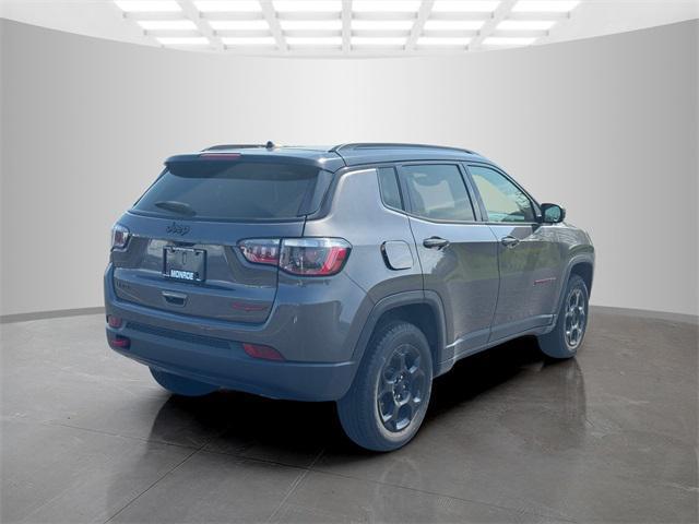 Photo of 2023 Granite Crystal Metallic Clearcoat Jeep Compass