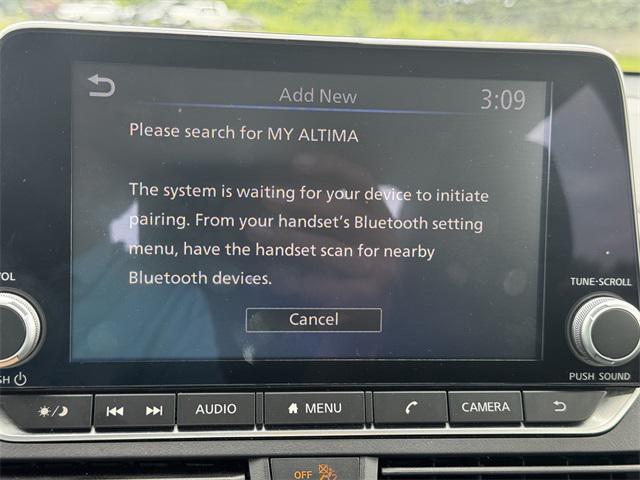 Photo of 2023 Gun Metallic Nissan Altima