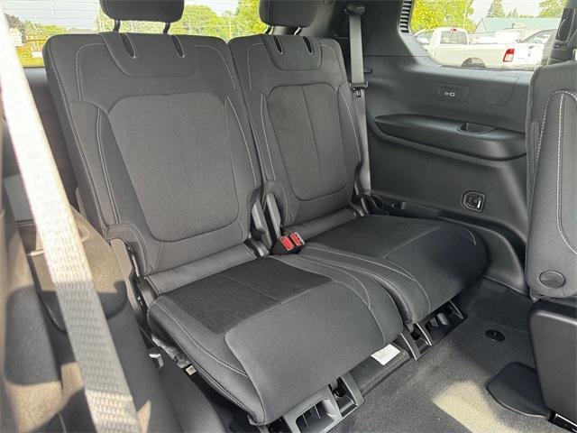 Photo of 2025 Bright White Clearcoat Jeep Grand Cherokee L
