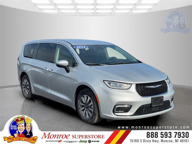 2023 Chrysler Pacifica Hybrid