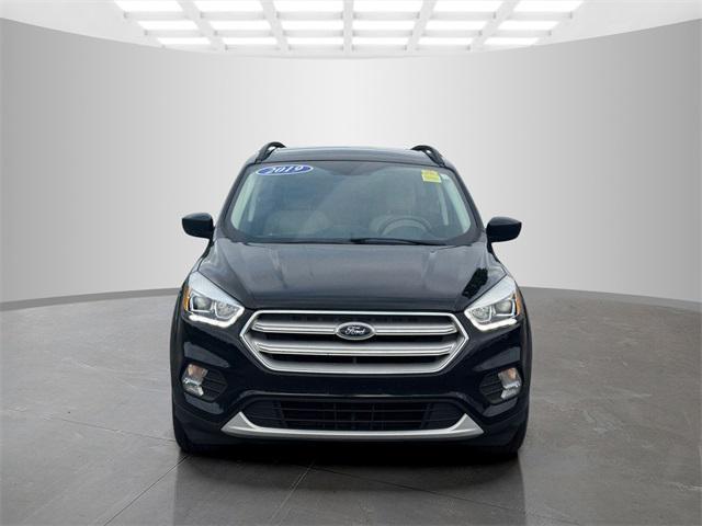 Photo of 2019 Agate Black Metallic Ford Escape
