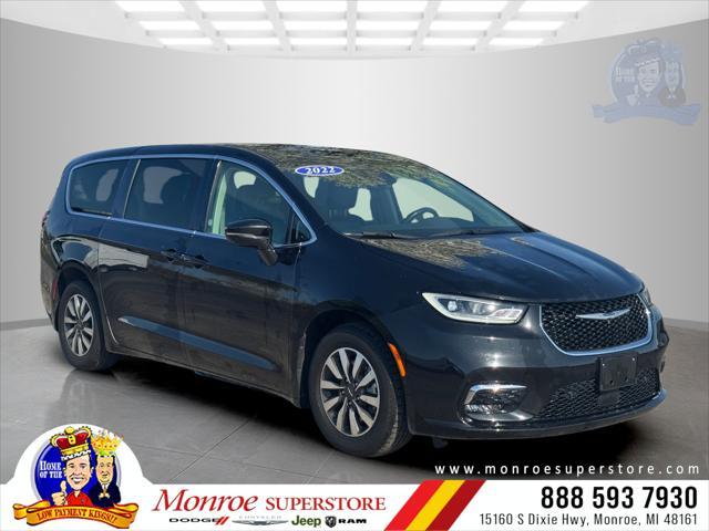 2022 Chrysler Pacifica Hybrid
