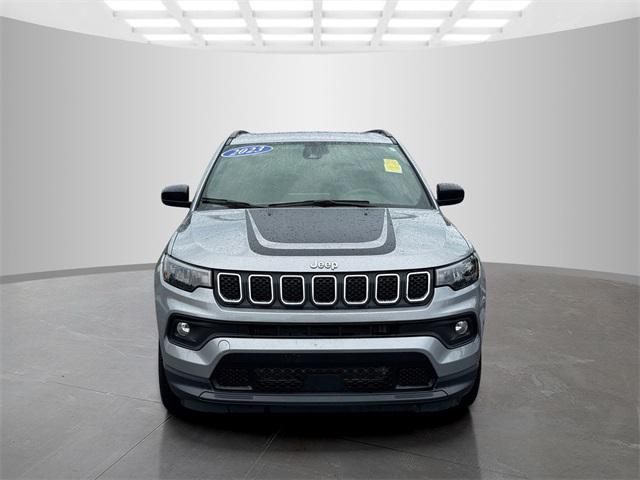 Photo of 2023 Billet Silver Metallic Clearcoat Jeep Compass