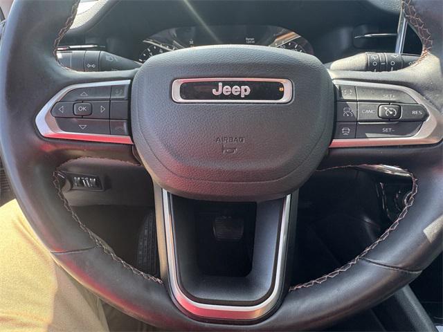 Photo of 2022 Bright White Clearcoat Jeep Compass