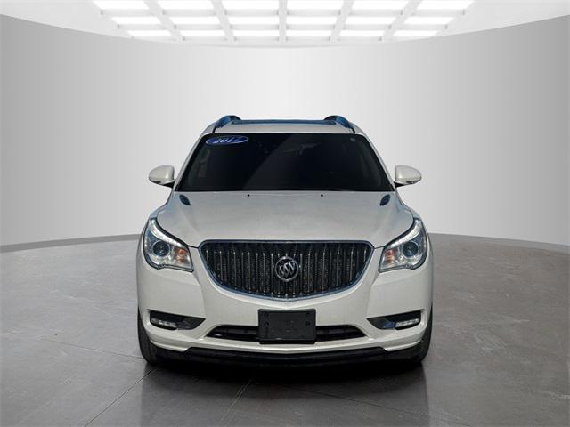 Photo of 2017 White Frost Tricoat Buick Enclave