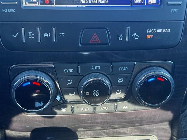 Photo of 2017 White Frost Tricoat Buick Enclave