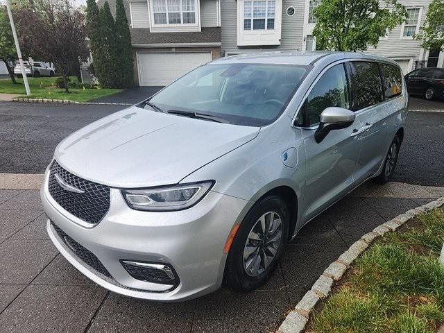 2023 Chrysler Pacifica Hybrid