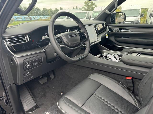 Photo of 2024 Diamond Black Crystal Pearlcoat Jeep Grand Wagoneer L