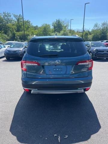 Photo of 2021 Silver Honda Pilot
