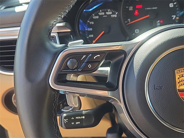 Photo of 2017 Grey Porsche Macan