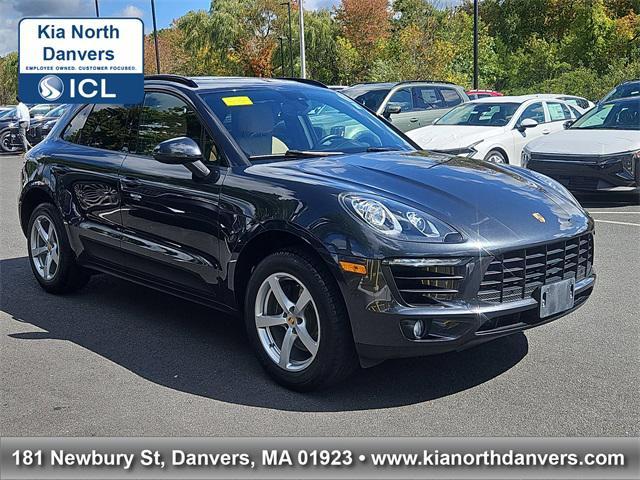 Photo of 2017 Grey Porsche Macan