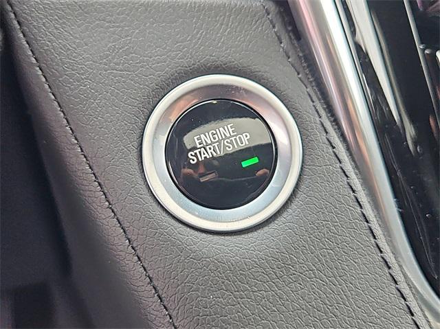 Photo of 2020 Crystal White Tricoat Cadillac Escalade