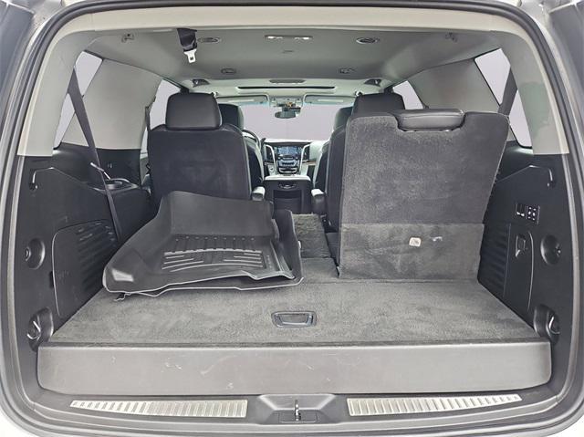 Photo of 2020 Crystal White Tricoat Cadillac Escalade
