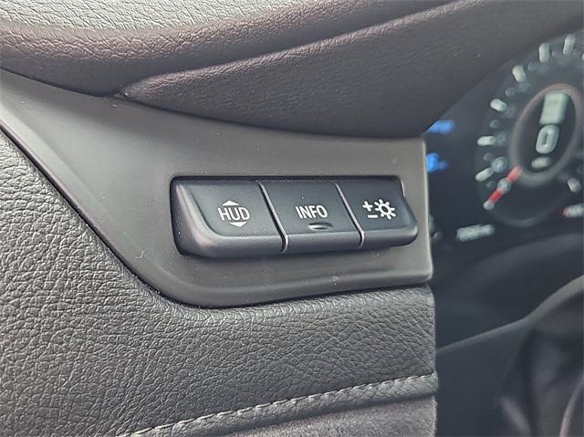 Photo of 2020 Crystal White Tricoat Cadillac Escalade