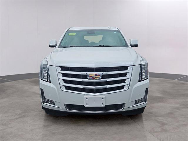 Photo of 2020 Crystal White Tricoat Cadillac Escalade
