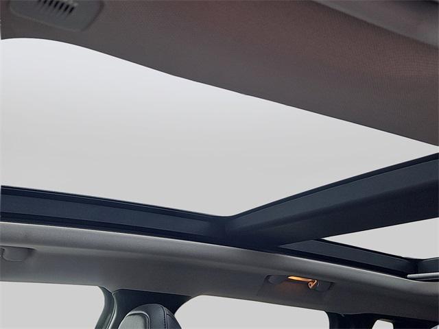Photo of 2022 Sting-Gray Clearcoat Jeep Renegade