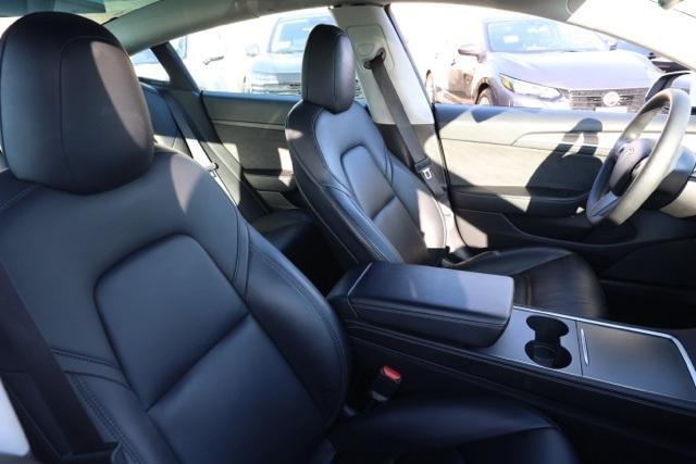 Photo of 2021 Pearl White Multi Tesla Model 3