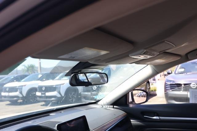 Photo of 2023 Brilliant Silver Metallic Nissan Altima