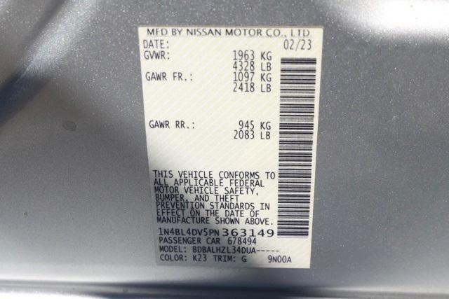 Photo of 2023 Brilliant Silver Metallic Nissan Altima