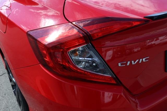 Photo of 2019 Rallye Red Honda Civic