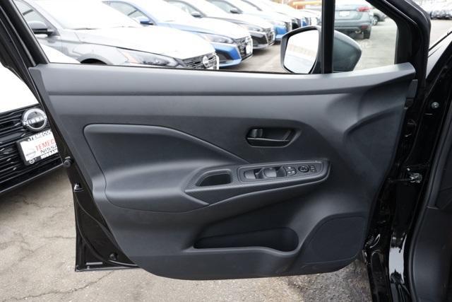 Photo of 2025 Black Nissan Versa