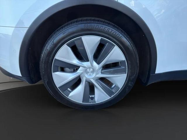 Photo of 2020 Pearl White Multi-Coat Tesla Model Y