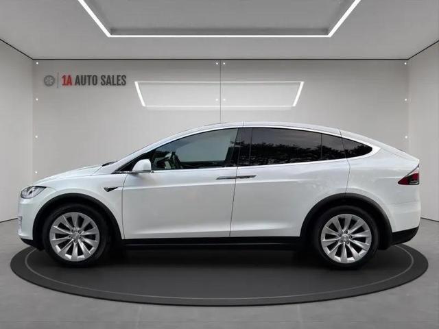 Photo of 2020 Pearl White Multi-Coat Tesla Model X