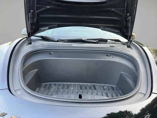 Photo of 2022 Solid Black Tesla Model 3